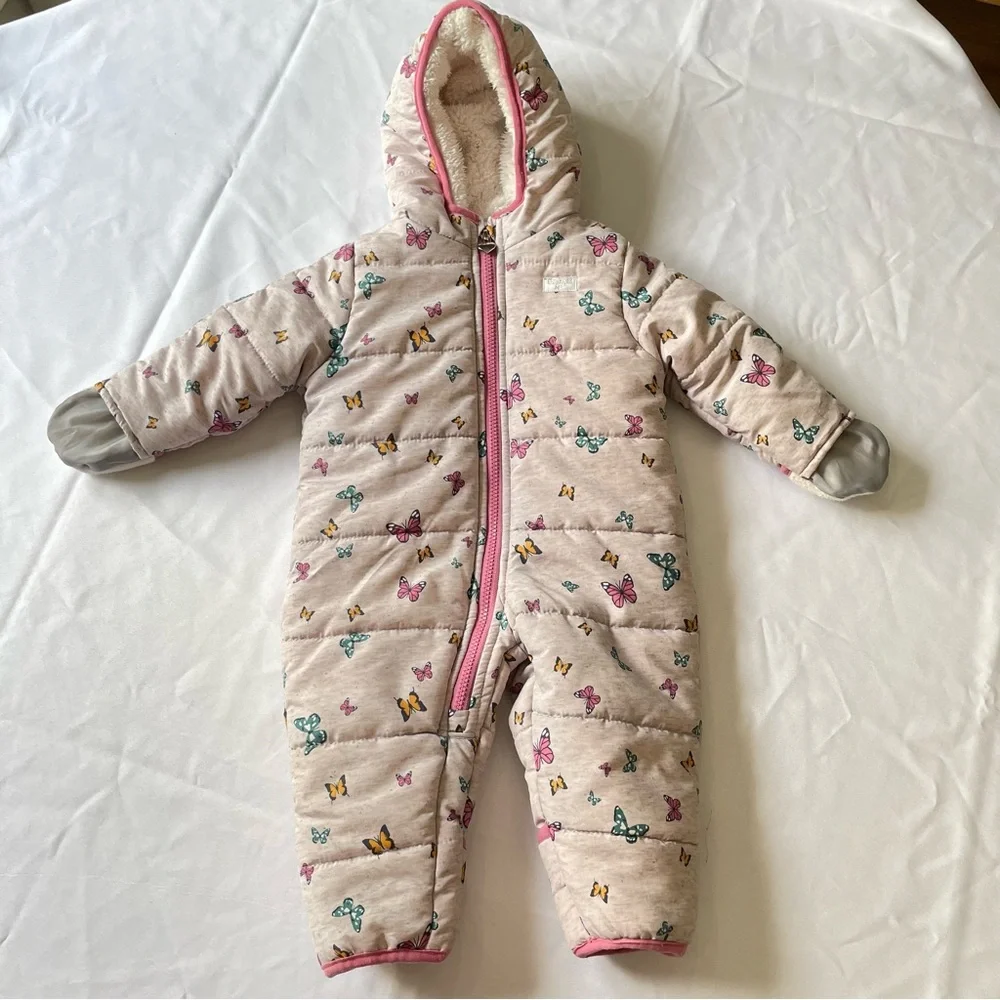 Oshkosh Bunting Snowsuit Size 6-9 months Muliticolor Butterflies